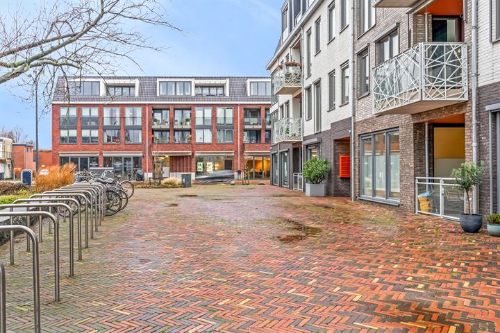 Bekijk foto 32 van Castellumplein 30