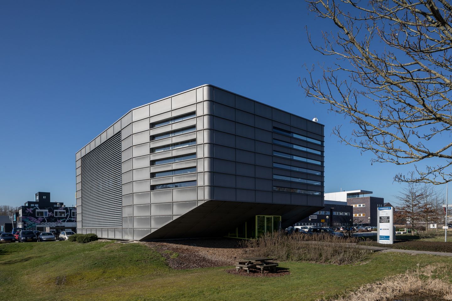 View photo 5 of Zernikelaan 6