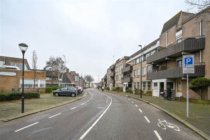 Bekijk foto 31 van Trijntje Kemp-Haanstraat 42