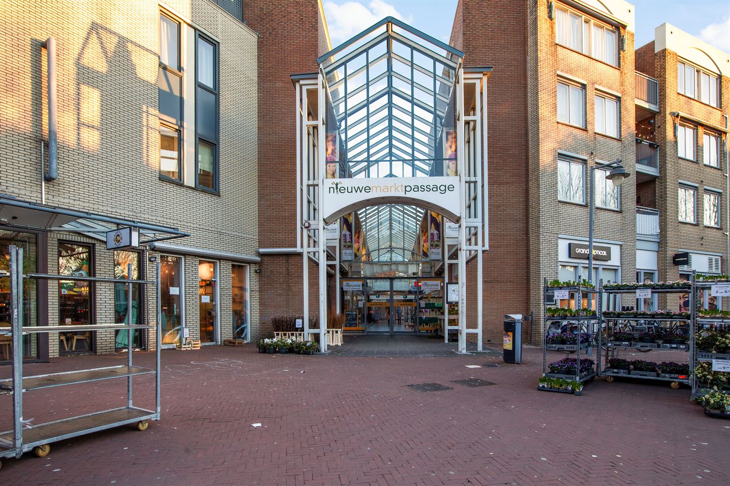 View photo 2 of Nieuwe-Marktpassage 5