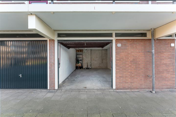 Bekijk foto 22 van Chrysantstraat 44