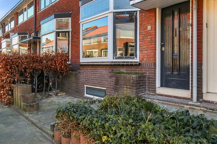 Bekijk foto 31 van Floresstraat 48