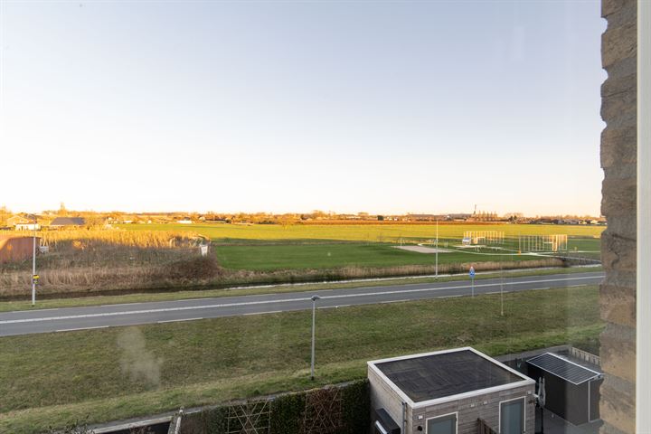 View photo 68 of Grote Vuurvlinder 28