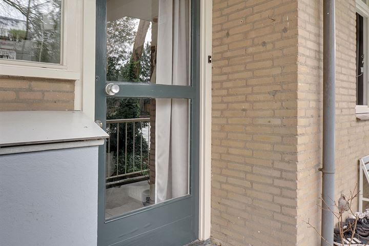 Bekijk foto 10 van Wellensteinlaan 18