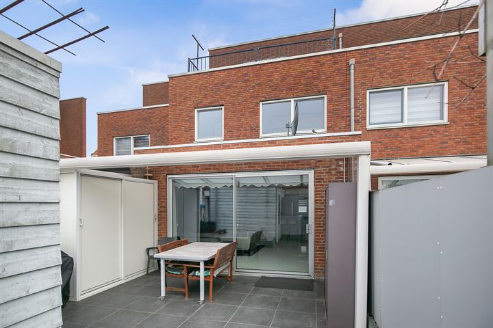 Bekijk foto 31 van Bloemhofstraat 5