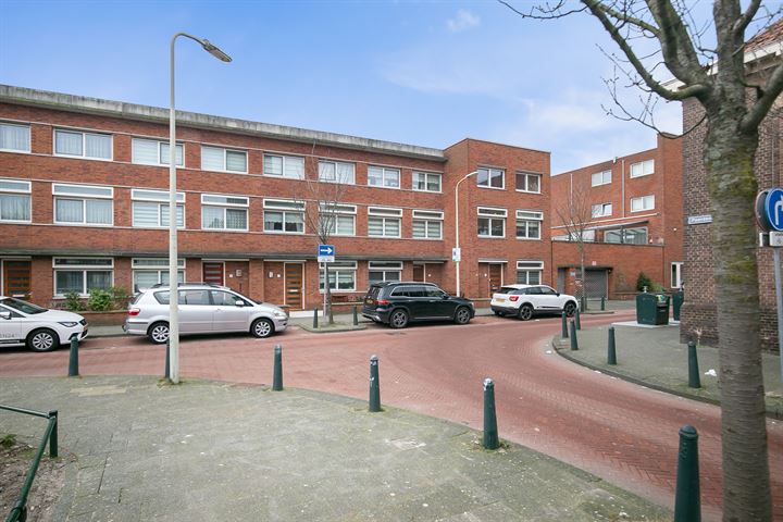 Bekijk foto 38 van Bloemhofstraat 5