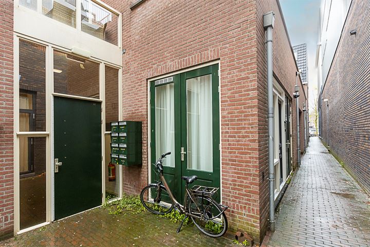 View photo 20 of Grotestraat 104-10