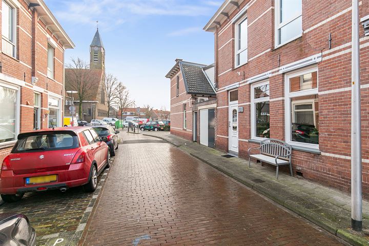 Bekijk foto 23 van Hendrik Berkstraat 13