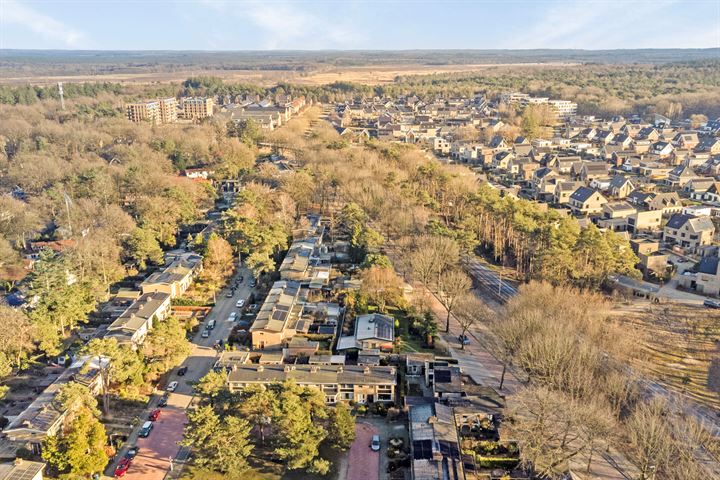 Bekijk foto 35 van Buurtscheuterlaan 76