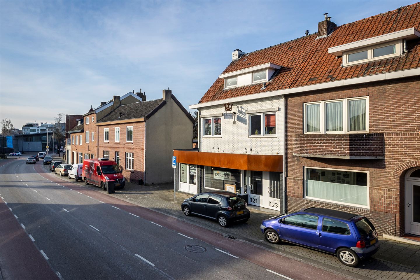 Bekijk foto 2 van Kouvenderstraat 121-123