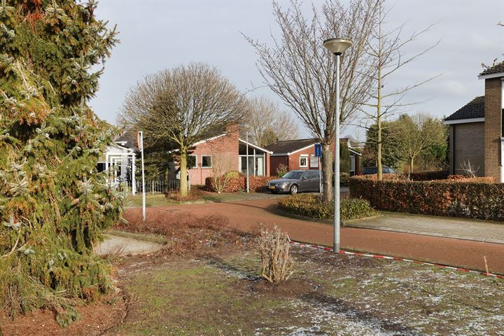 Bekijk foto 35 van Prins Bernhardstraat 13