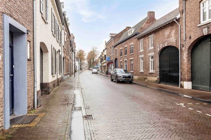 Bekijk foto 71 van Burgemeester Janssenstraat 46