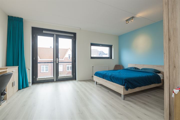 Bekijk foto 34 van Nieuwe Voorstraat 51