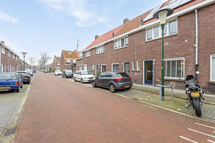 Bekijk foto 27 van Edelweisstraat 92