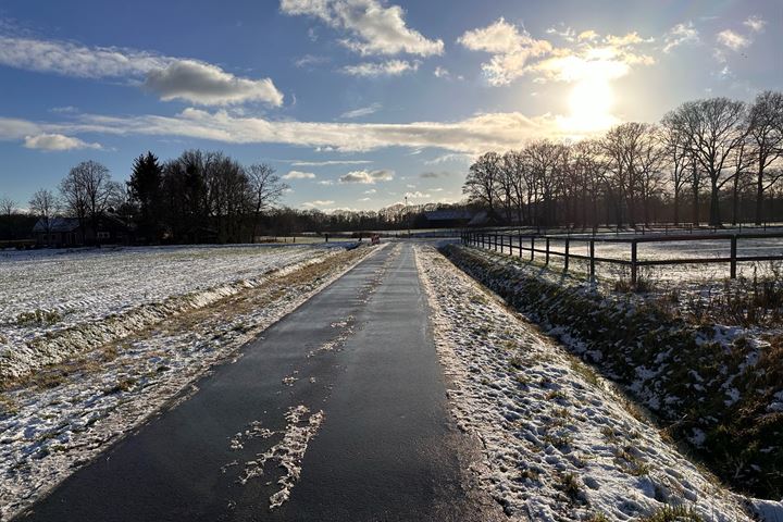 Bekijk foto 4 van Schoolbeekweg