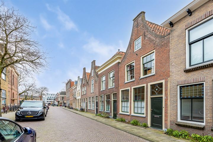 View photo 32 of Raamsteeg 49