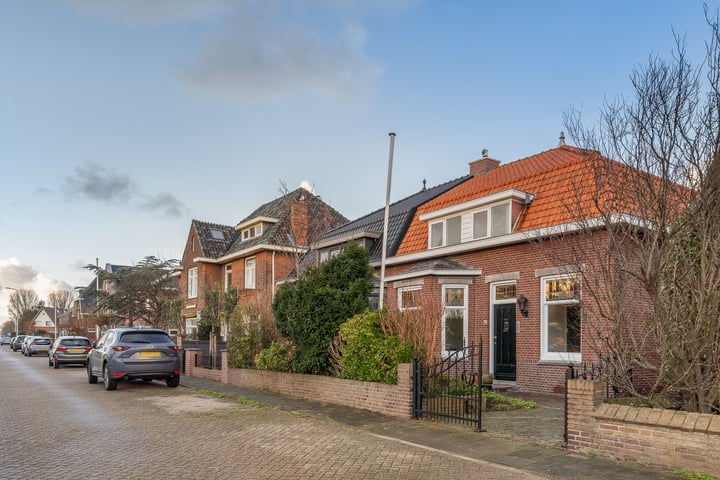 Bekijk foto 35 van Emmastraat 86