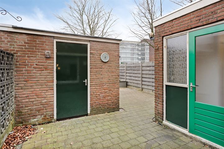 Bekijk foto 29 van Troelstrastraat 20