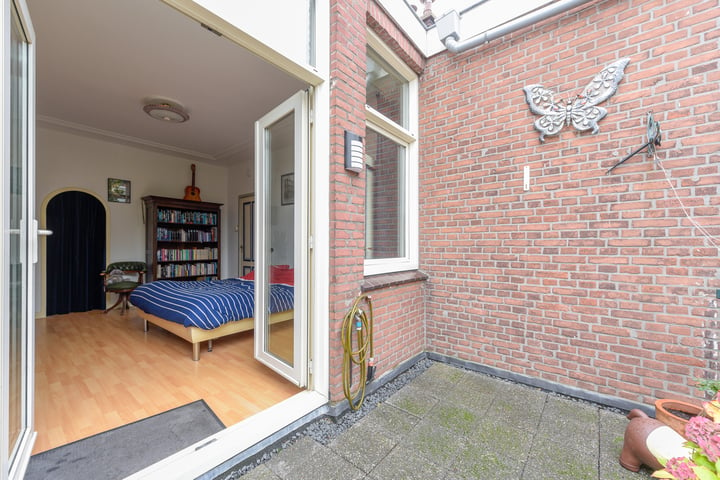 View photo 32 of Edisonstraat 130