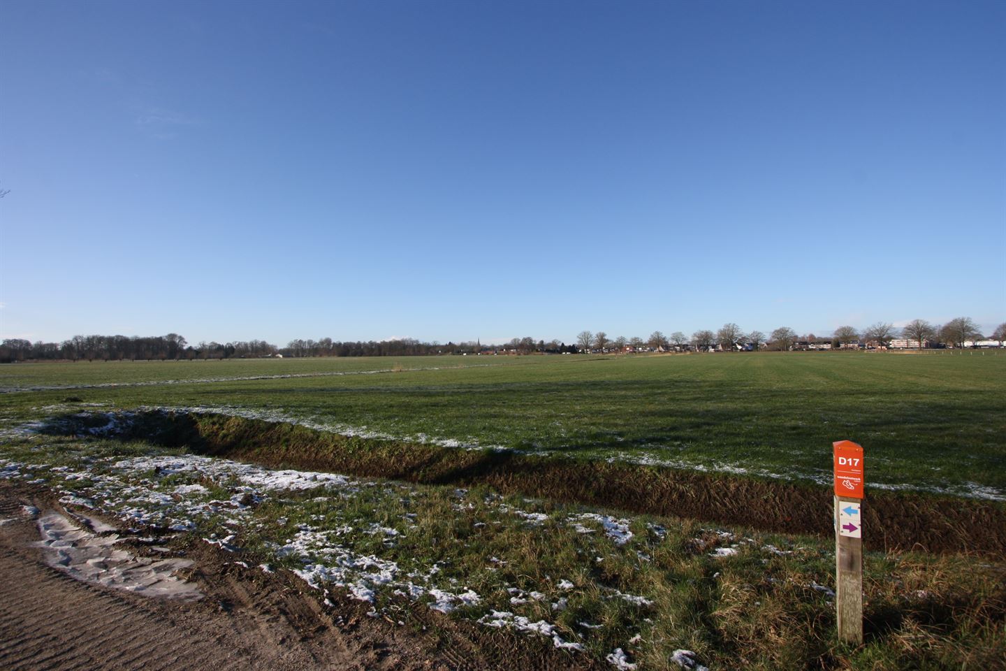 Bekijk foto 1 van Hooilandweg