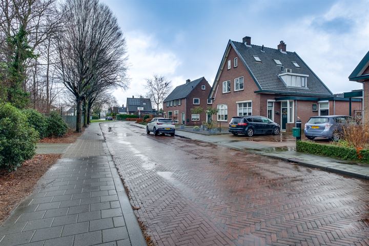 Bekijk foto 39 van Veerweg 55