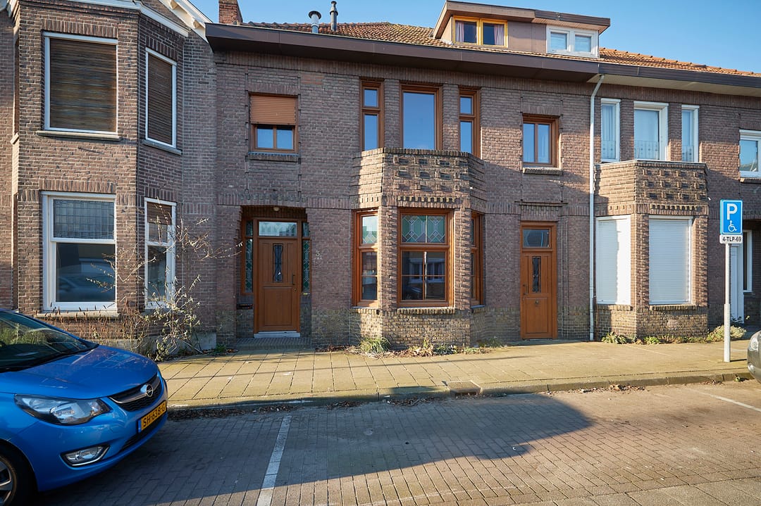 Photo 1 of Burgemeester Geillstraat 3