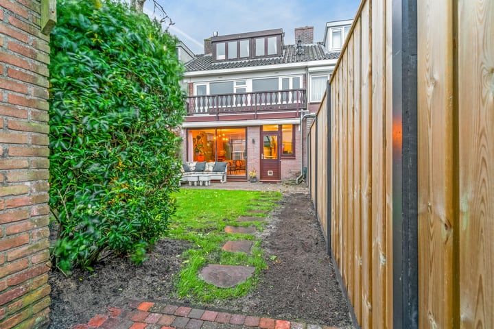 Bekijk foto 36 van Zaanstraat 58