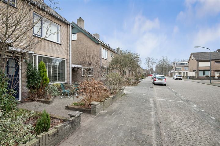 Bekijk foto 48 van Daltonstraat 14