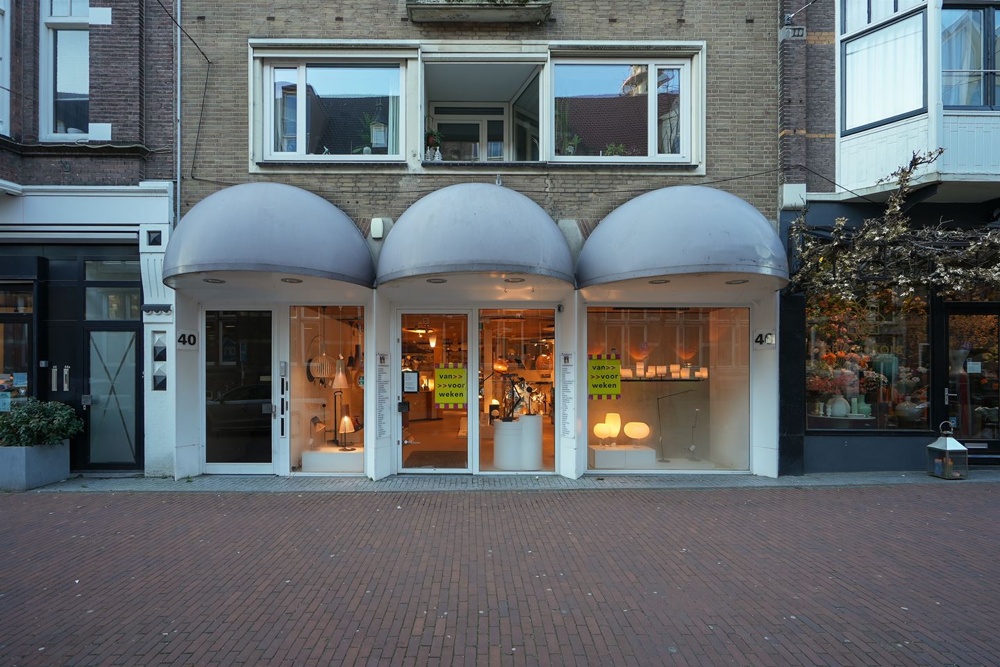 Bekijk foto 1 van van Broeckhuysenstraat 40