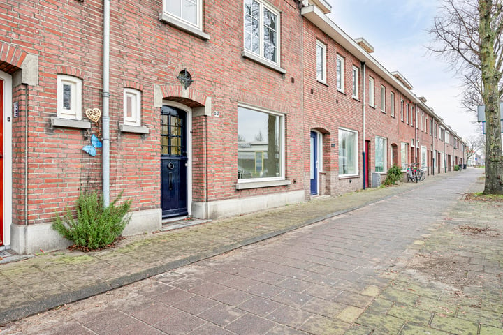 Bekijk foto 46 van Ringbaan-Oost 243