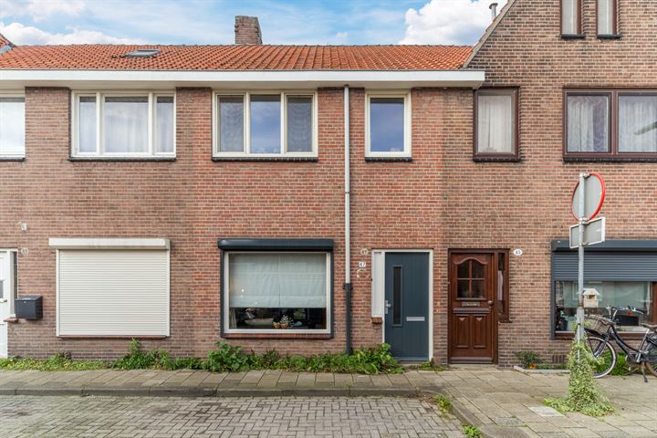 Bekijk foto 34 van Bisschop Masiusstraat 47