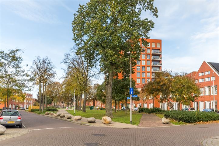 Bekijk foto 35 van Bisschop Masiusstraat 47