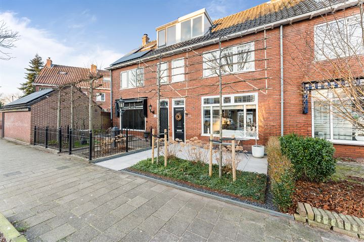 View photo 6 of Jan van Nassaustraat 19