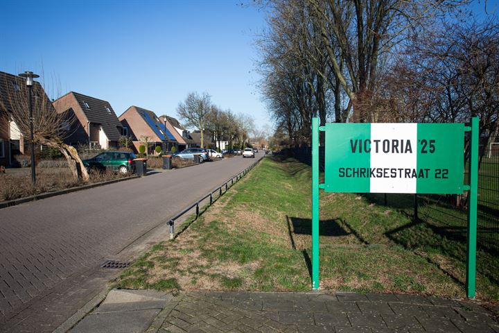 Bekijk foto 41 van Schriksestraat 9