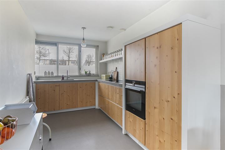 Bekijk foto 10 van Karveelschipperstraat 55