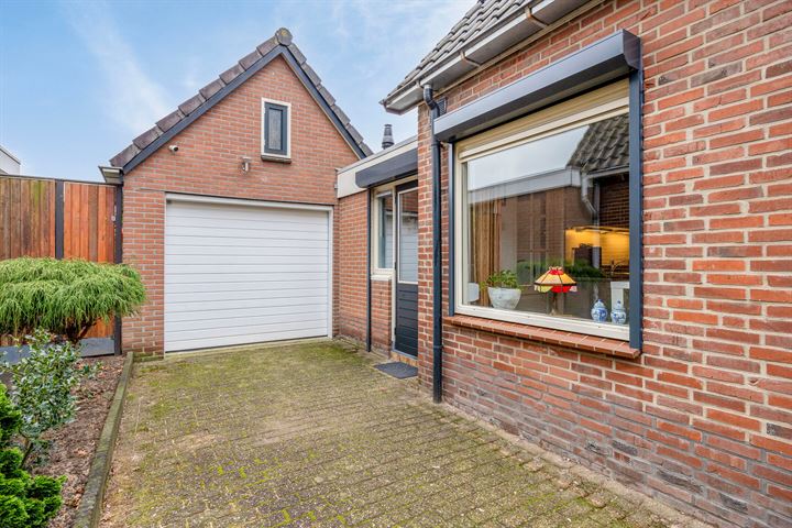 Bekijk foto 41 van Bergastraat 11