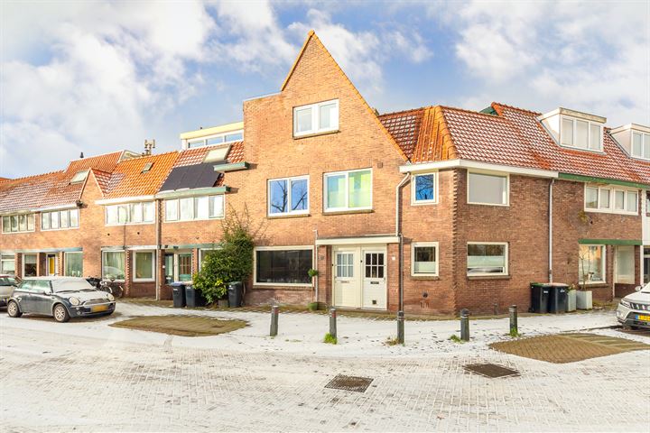 Bekijk foto 45 van Leeuweriklaan 7-ZWART