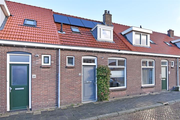 Bekijk foto 33 van Celebesstraat 18