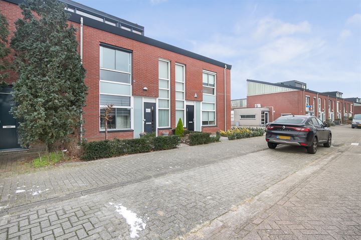 Bekijk foto 38 van Scharwoudestraat 69