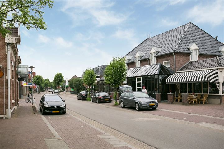 View photo 50 of Beatrixstraat 57