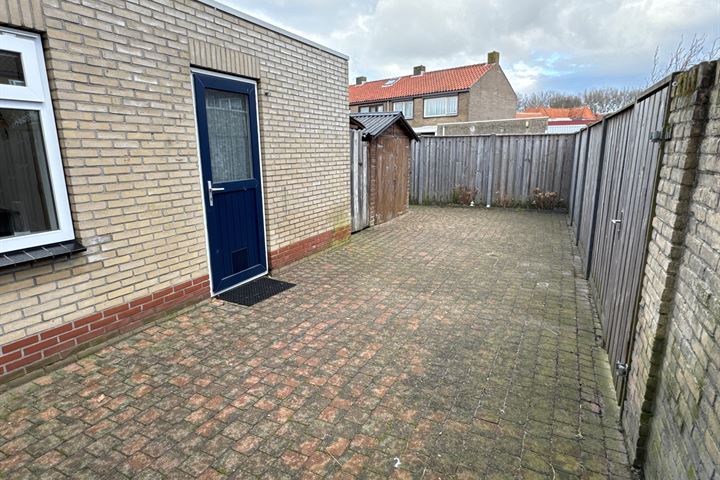 Bekijk foto 20 van IJsbaanstraat 17