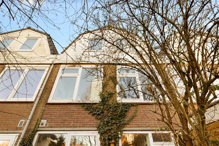 View photo 35 of Burgemeester Bratstraat 40