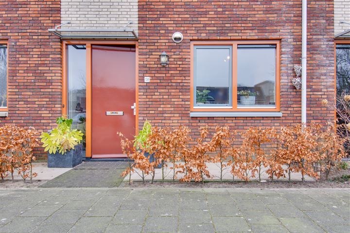 Bekijk foto 4 van Lessestraat 138