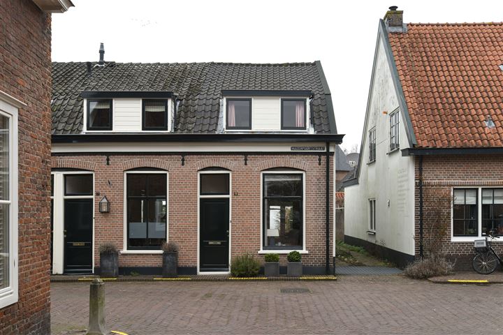 Bekijk foto 23 van Huizerpoortstraat 9