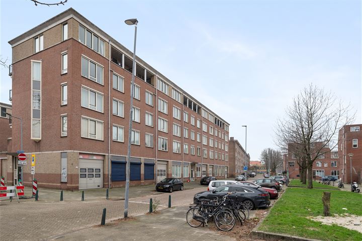 Bekijk foto 22 van Dr. Zamenhofstraat 9