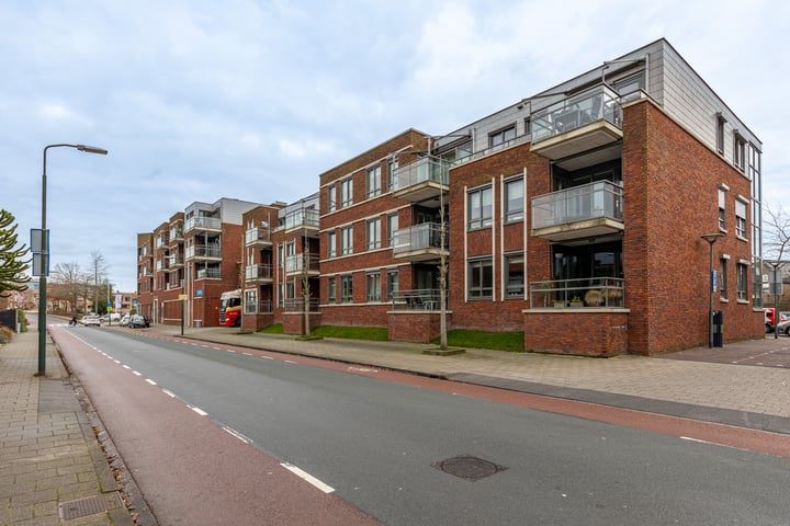 Bekijk foto 23 van Thorbeckestraat 70