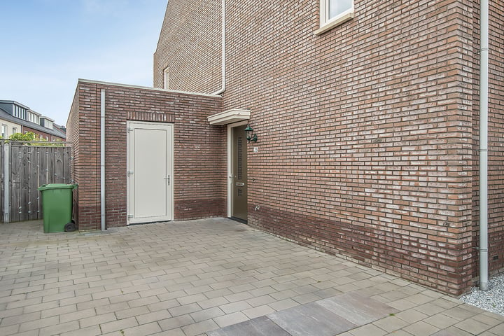 View photo 60 of Soestdijkstraat 25