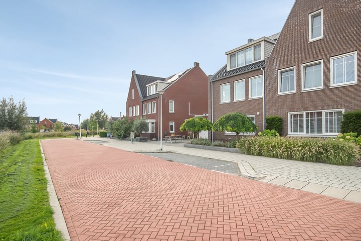 View photo 62 of Soestdijkstraat 25