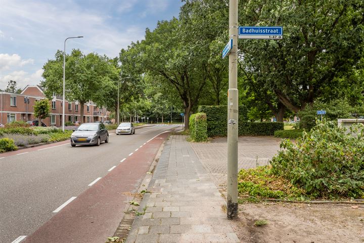 Bekijk foto 39 van Badhuisstraat 3