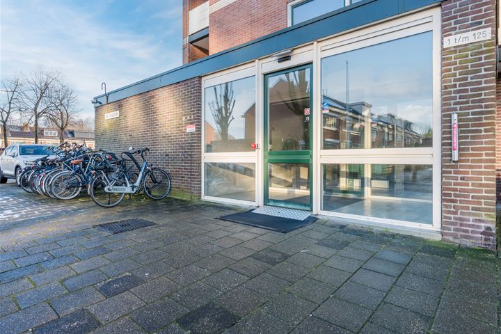 Bekijk foto 4 van Wiardi Beckmanstraat 1